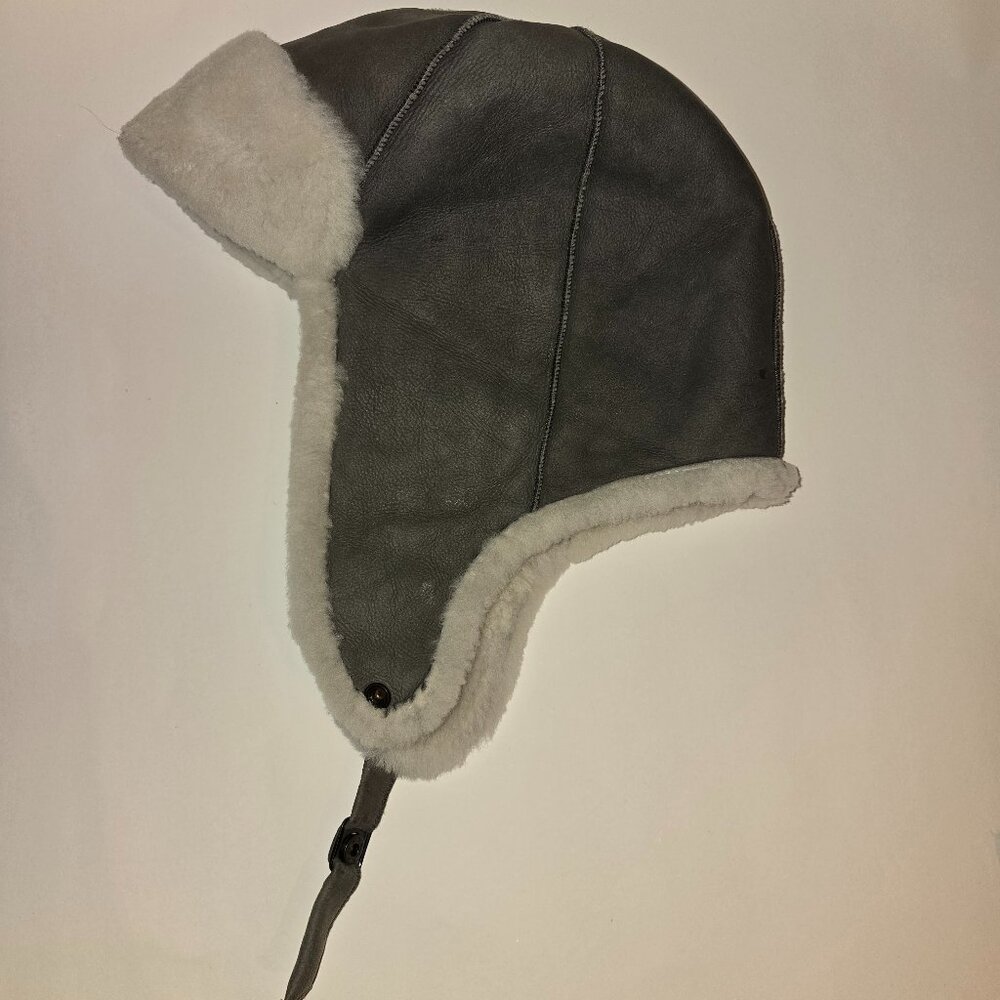 Petit Nord grey Merino lambskin